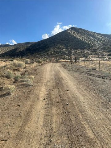 10510 Piute, Littlerock, CA 93543