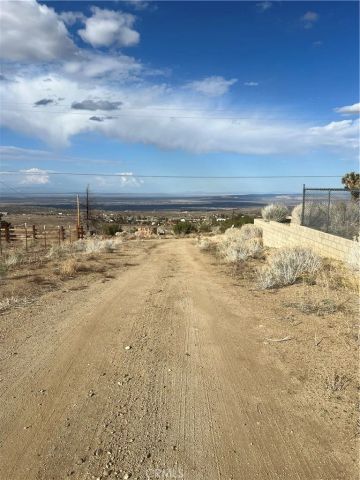 10510 Piute, Littlerock, CA 93543