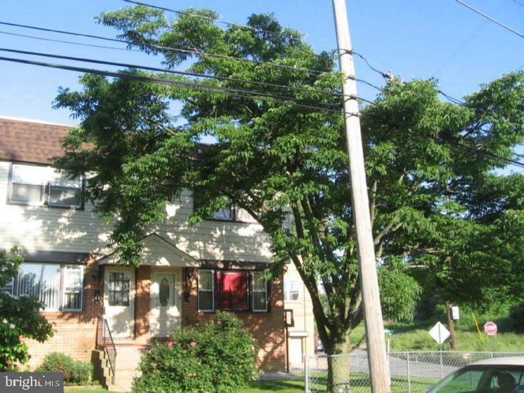 63 S KIRKLYN AVE, UPPER DARBY, PA 19082 — exterior