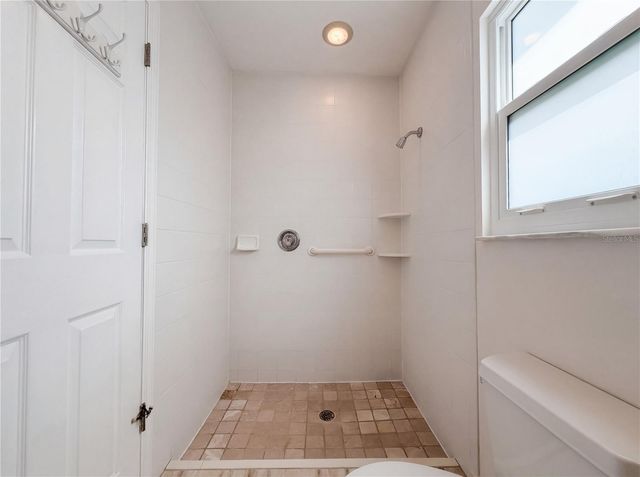 3339 SHEFFIELD CIRCLE, Sarasota, FL 34239