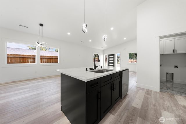 509 S Main Street, Warden, WA 98857