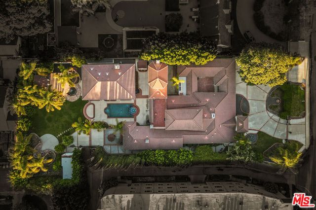 10655 Camarillo Street, Toluca Lake, CA 91602