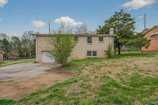 6014 Pulaski Pike NW, Huntsville, AL 35810