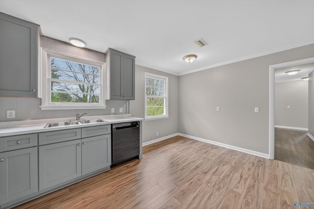 6014 Pulaski Pike NW, Huntsville, AL 35810