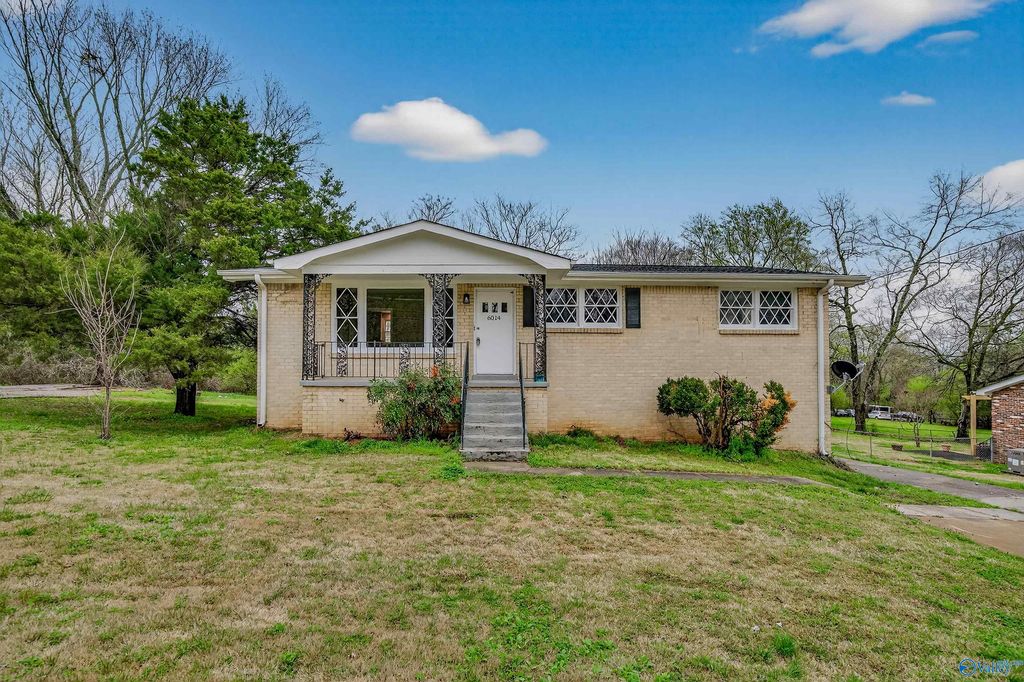 6014 Pulaski Pike NW, Huntsville, AL 35810