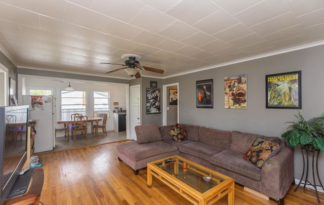 214 N Columbus Avenue, Medford, OR 97501