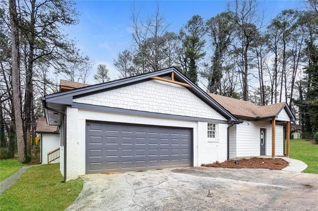 313 Linda Drive, Tucker, GA 30084