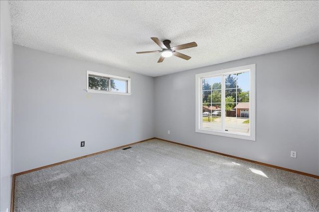 7925 E Nora Ave, Spokane Valley, WA 99212