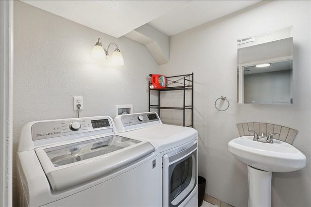 7925 E Nora Ave, Spokane Valley, WA 99212
