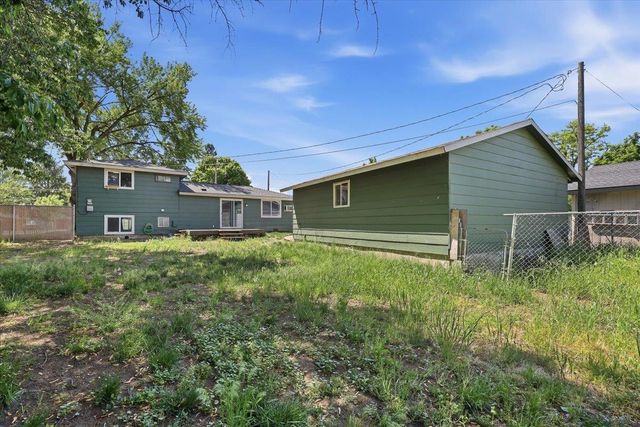 7925 E Nora Ave, Spokane Valley, WA 99212