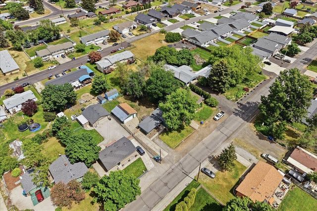 7925 E Nora Ave, Spokane Valley, WA 99212