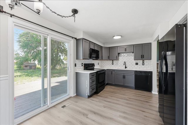 7925 E Nora Ave, Spokane Valley, WA 99212