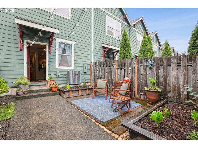 6422 Ne GARFIELD Ave, Portland, OR 97211