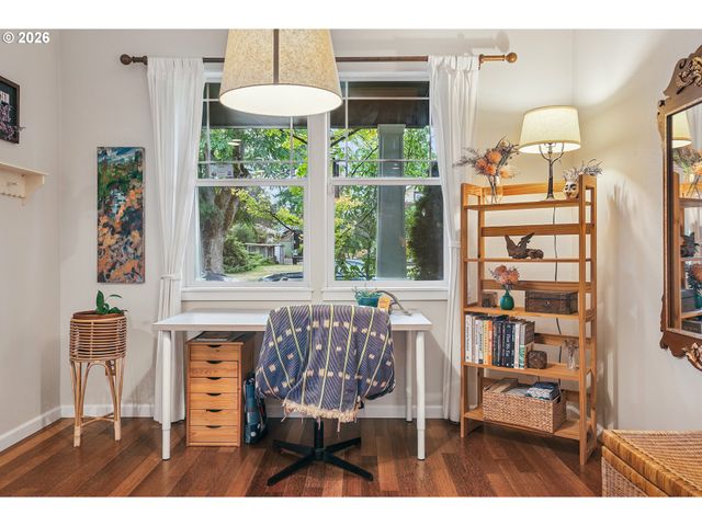 6422 Ne GARFIELD Ave, Portland, OR 97211