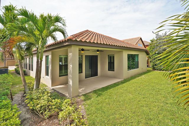 374 Point Lobos Drive, Satellite Beach, FL 32937