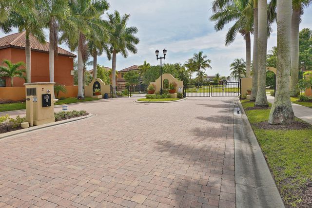 374 Point Lobos Drive, Satellite Beach, FL 32937