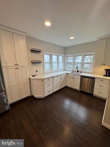 122 S HAVILAND AVE, Audubon, NJ 08106