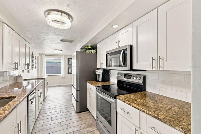 1324 CHANCELLOR DRIVE, Holiday, FL 34690