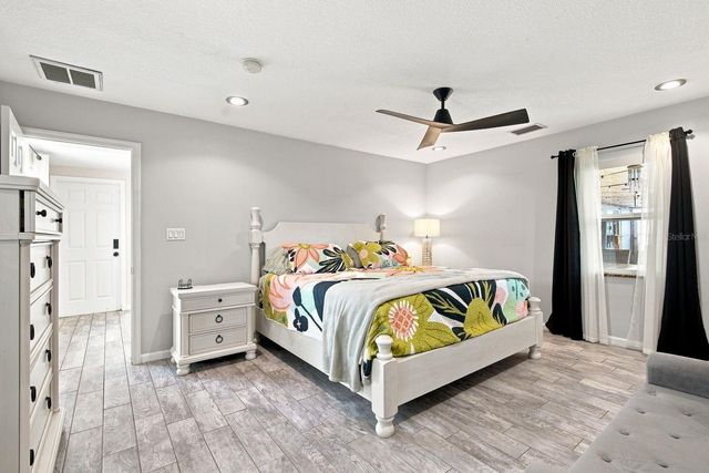 1324 CHANCELLOR DRIVE, Holiday, FL 34690