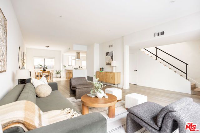 1823 N Fuller Avenue 4, Los Angeles, CA 90046