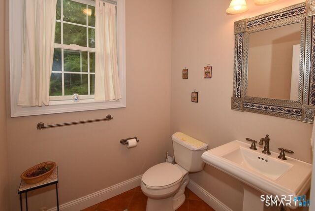 5 Biltmore Court, Avon, CT 06001