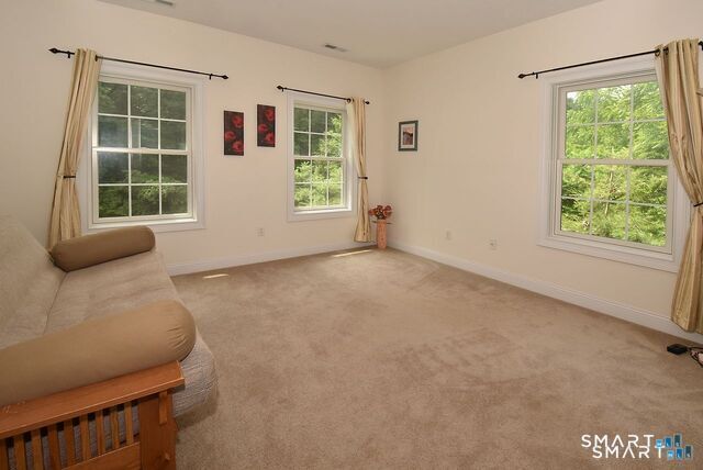 5 Biltmore Court, Avon, CT 06001