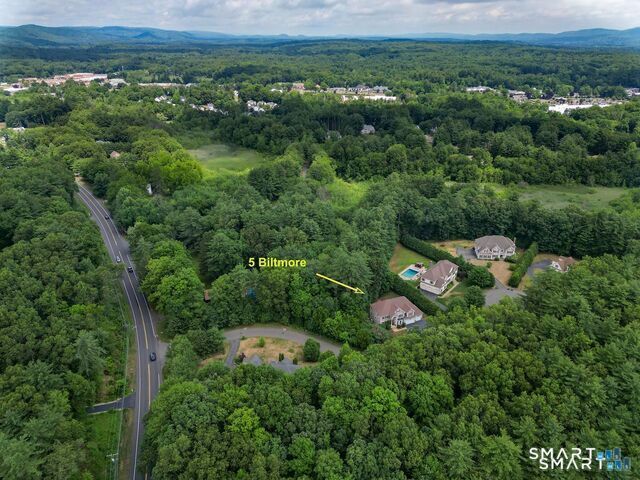 5 Biltmore Court, Avon, CT 06001