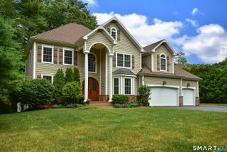 5 Biltmore Court, Avon, CT 06001