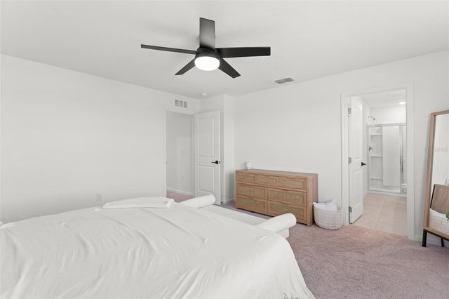 8700 SPORTSMAN LOOP, Groveland, FL 34736