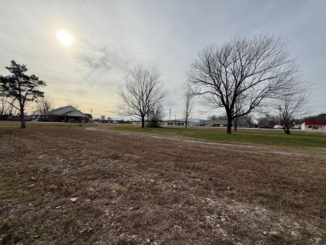 5600 N Main St Road, Joplin, MO 64801