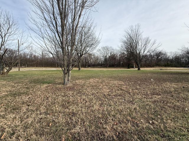 5600 N Main St Road, Joplin, MO 64801