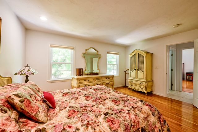 5 Pear Tree Ln 5, Franklin, MA 02038