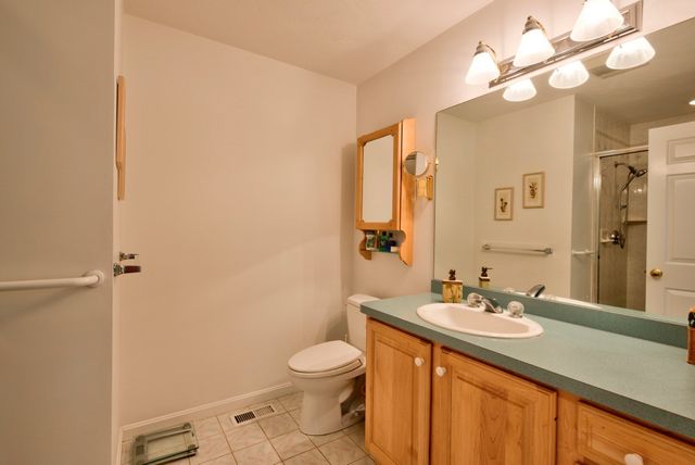 5 Pear Tree Ln 5, Franklin, MA 02038