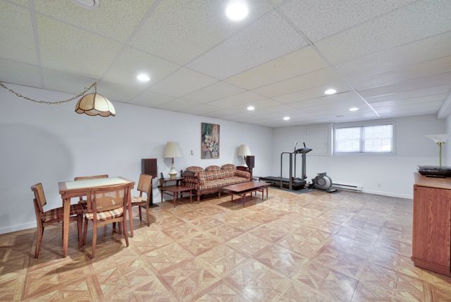 5 Pear Tree Ln 5, Franklin, MA 02038