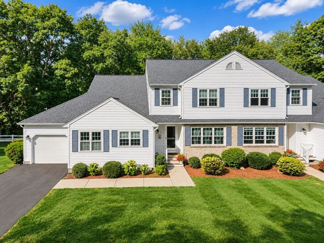 5 Pear Tree Ln 5, Franklin, MA 02038