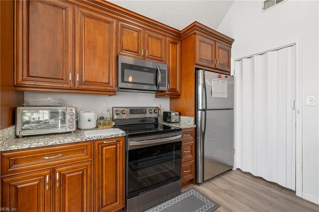3554 Brigita CT, Virginia Beach, VA 23453