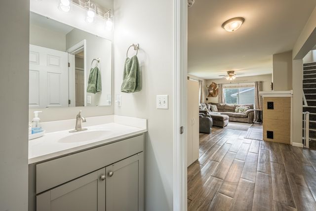 1152 Midland Road, Bay City, MI 48706