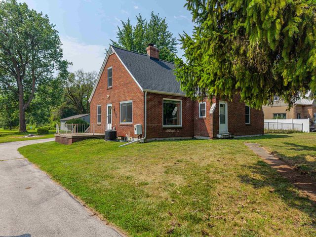 1152 Midland Road, Bay City, MI 48706