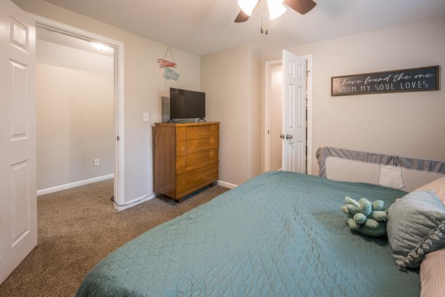 1152 Midland Road, Bay City, MI 48706