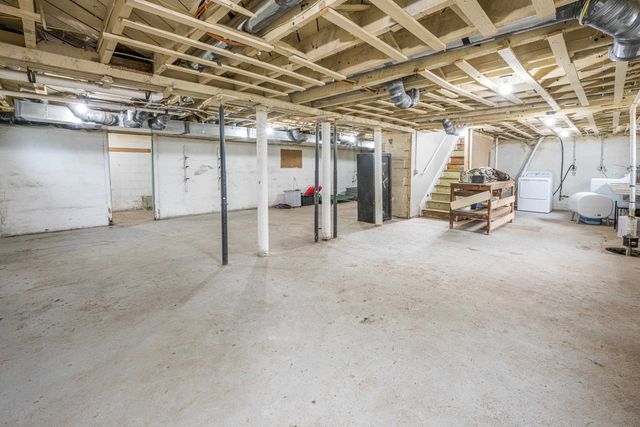 1152 Midland Road, Bay City, MI 48706