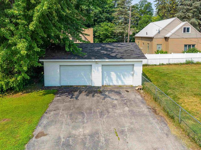 1152 Midland Road, Bay City, MI 48706