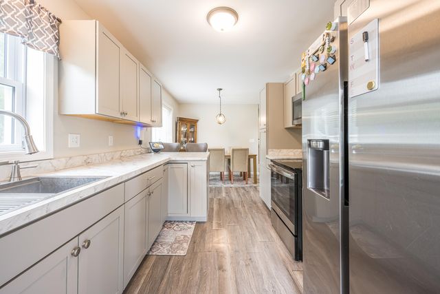 1152 Midland Road, Bay City, MI 48706