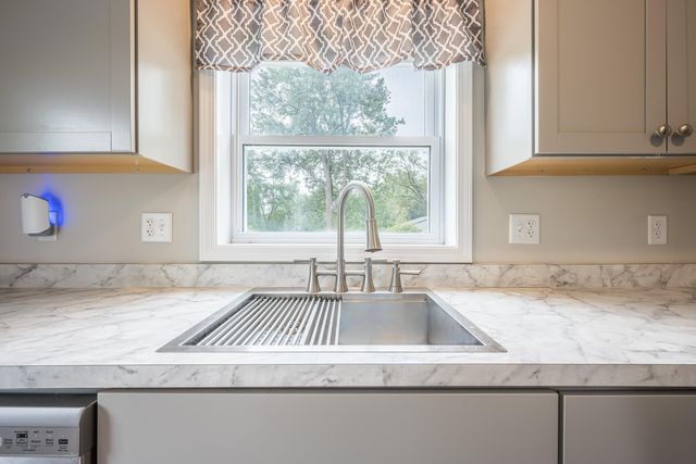 1152 Midland Road, Bay City, MI 48706