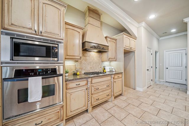 14651 S Gary Avenue, Bixby, OK 74008