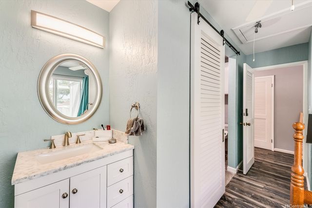 599 Keolu Drive B, Kailua, HI 96734