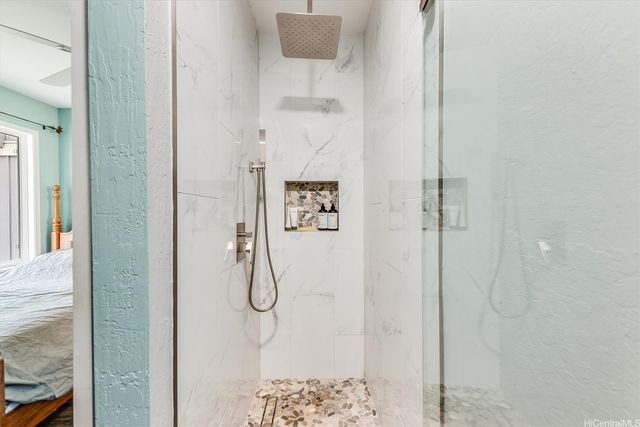 599 Keolu Drive B, Kailua, HI 96734