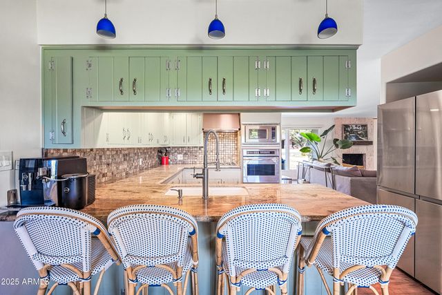 2007 E RANCHO Drive, Phoenix, AZ 85016