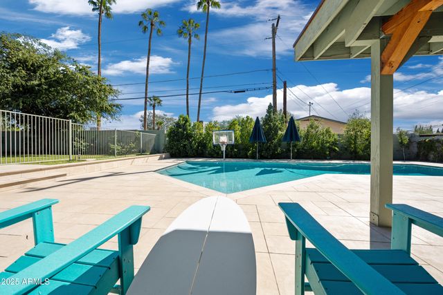 2007 E RANCHO Drive, Phoenix, AZ 85016