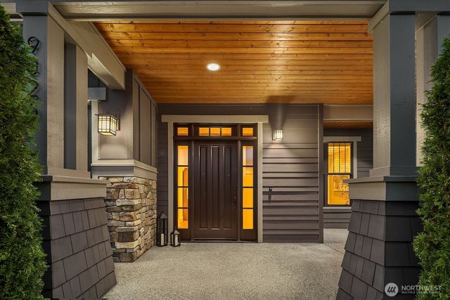 9026 NE 127th Place, Kirkland, WA 98034