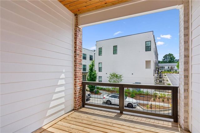 427 Burton Drive, Alpharetta, GA 30009